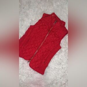 Cèleste collection, Bright red puffed vest!
